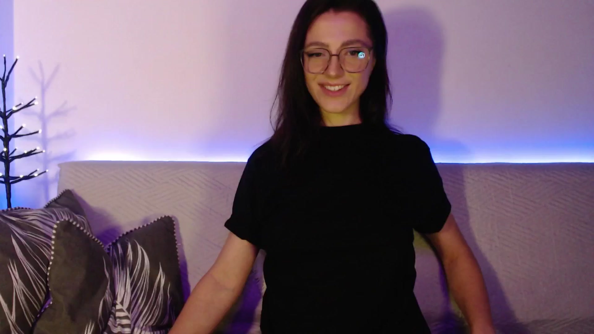 Gallery image thumbnail from IamNOTbaby's myfreecams stream on, 08/10/2024, 24:10 image 17 of 20