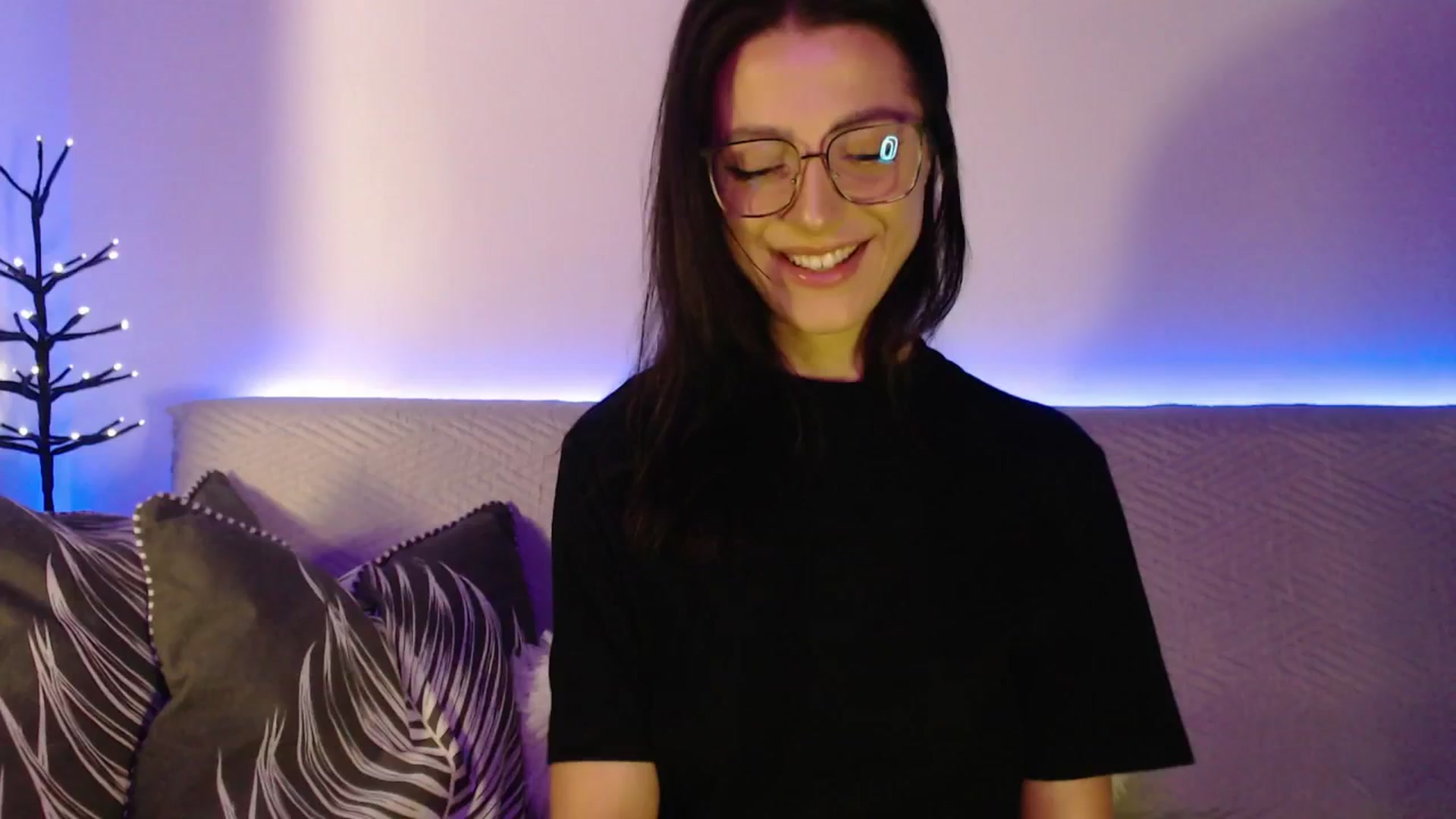 Gallery image thumbnail from IamNOTbaby's myfreecams stream on, 08/10/2024, 24:10 image 2 of 20