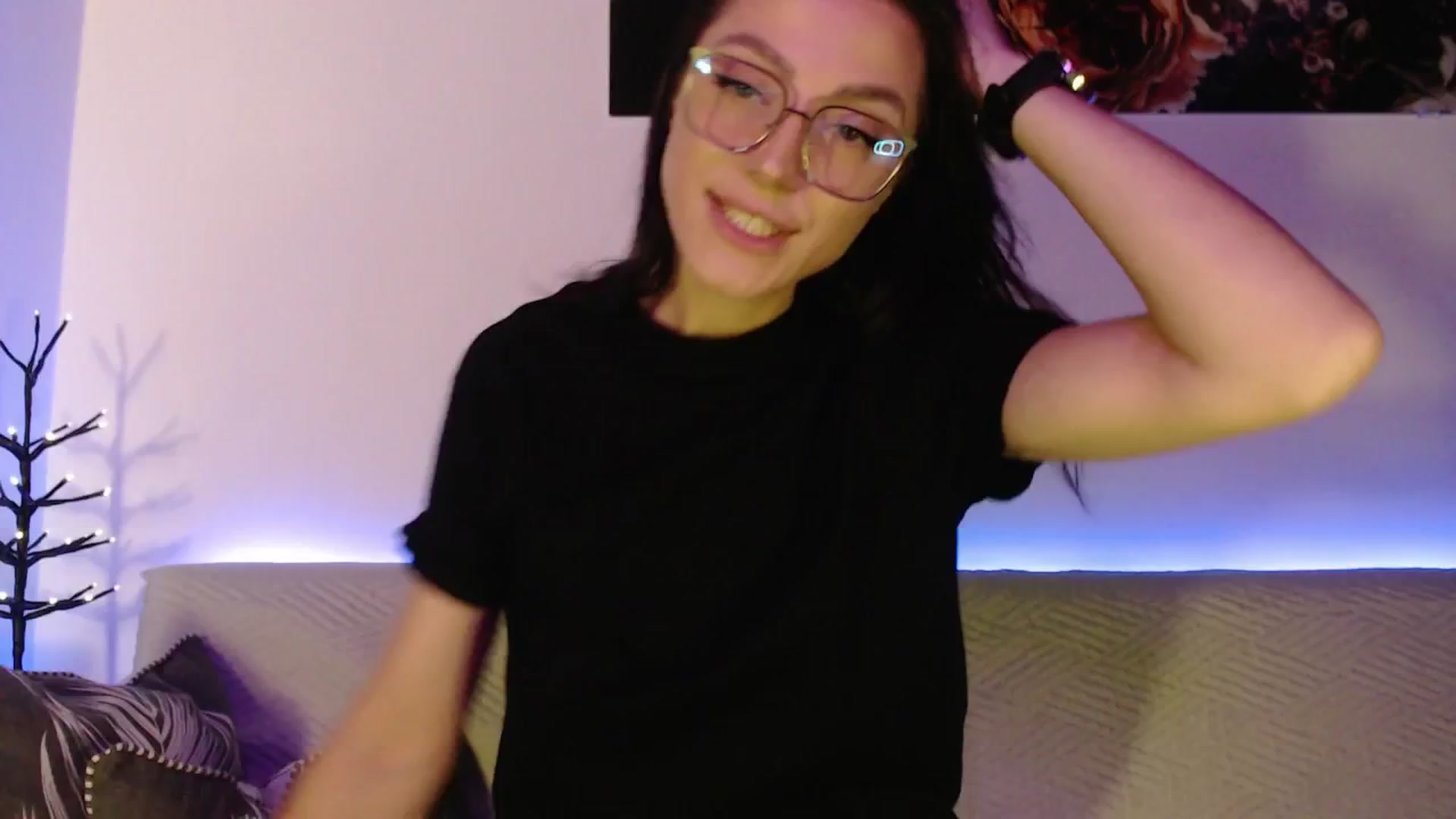 Gallery image thumbnail from IamNOTbaby's myfreecams stream on, 08/10/2024, 24:10 image 5 of 20
