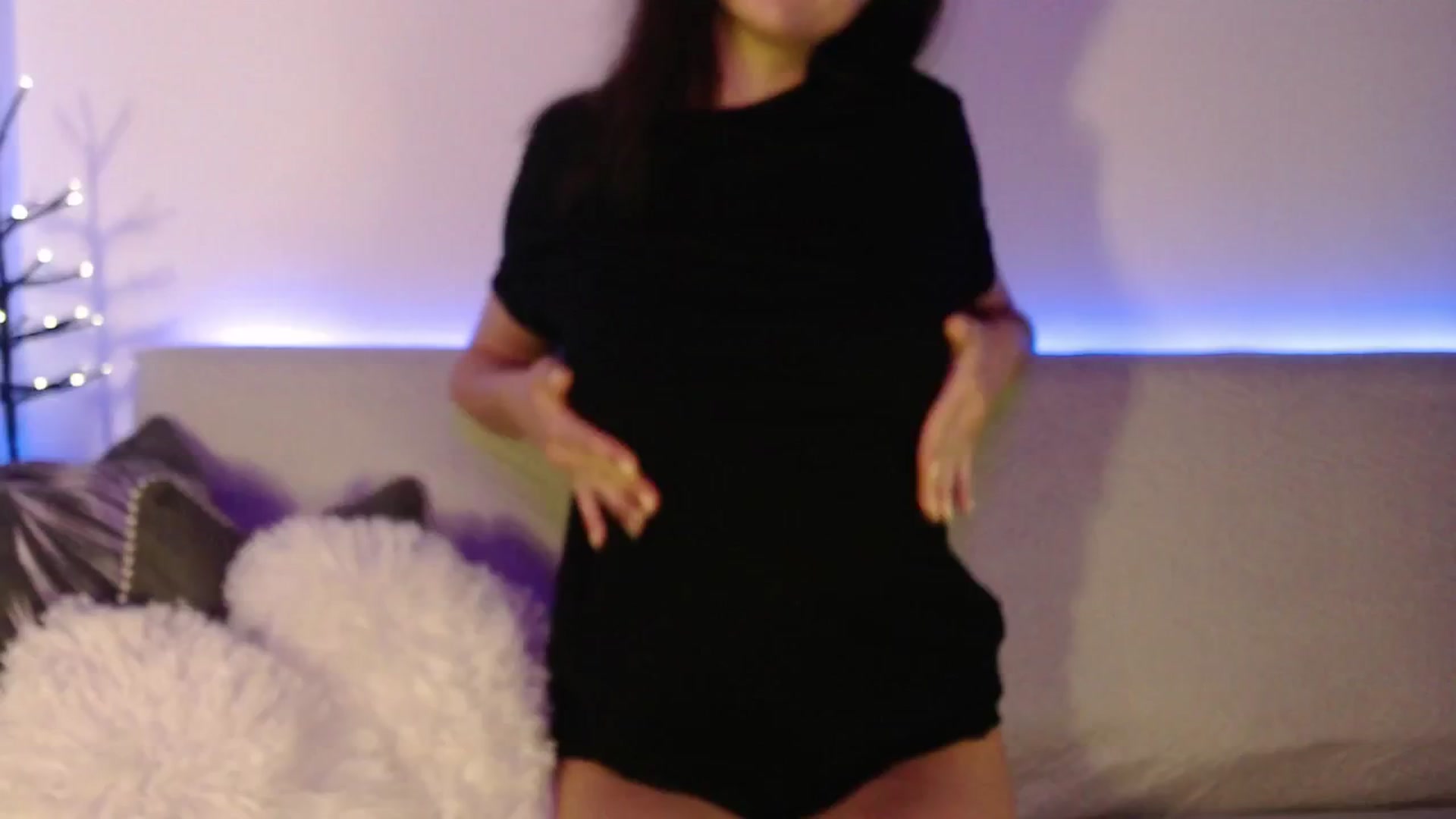 Gallery image thumbnail from IamNOTbaby's myfreecams stream on, 08/10/2024, 24:33 image 14 of 20
