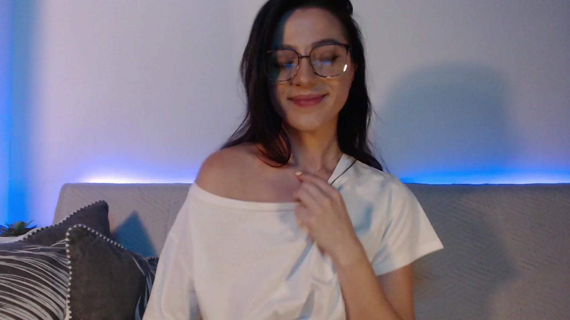 Gallery image thumbnail from IamNOTbaby's myfreecams stream on, 08/23/2024, 02:14 image 6 of 20