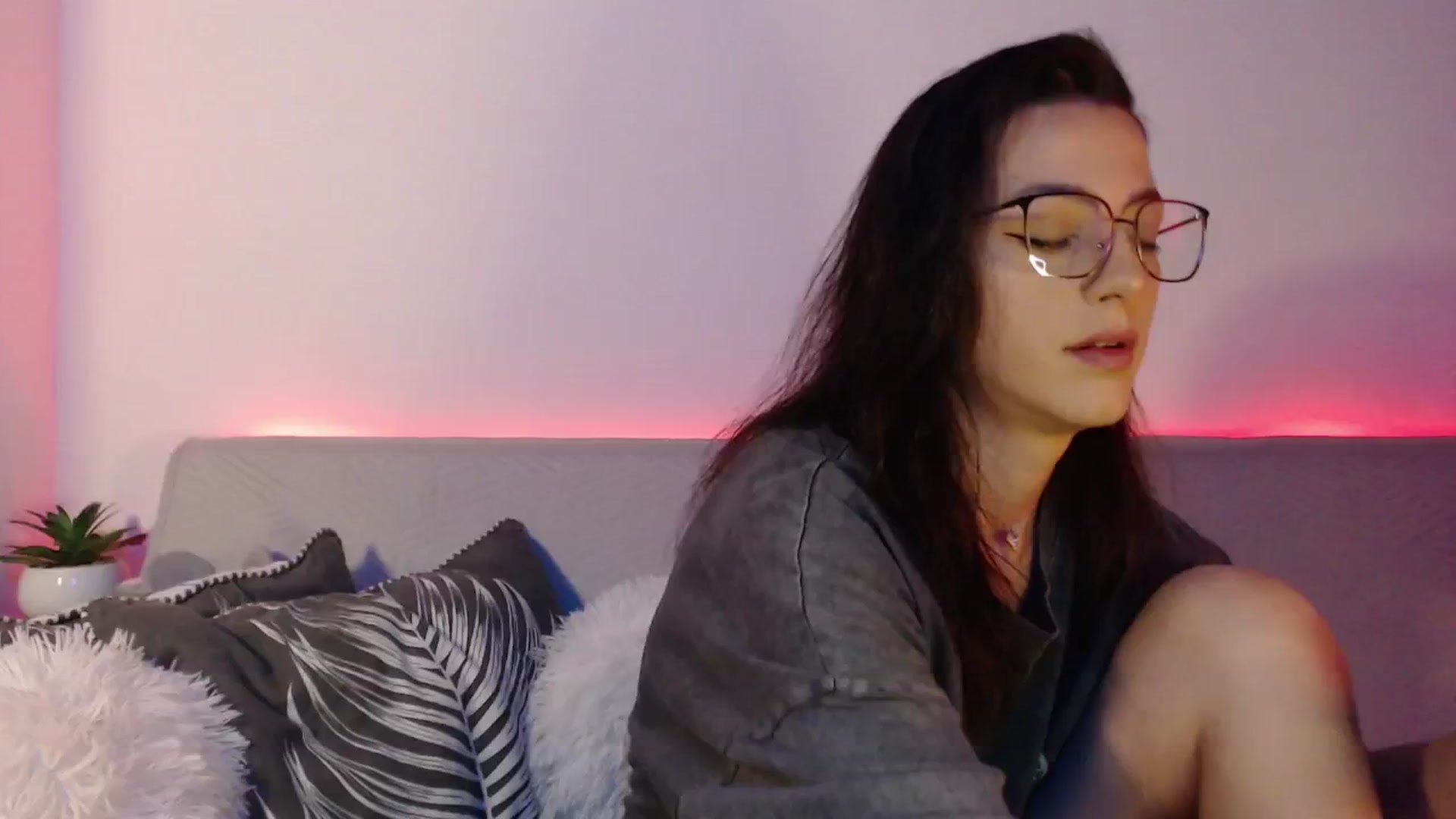 Gallery image thumbnail from IamNOTbaby's myfreecams stream on, 08/25/2024, 01:58 image 1 of 20