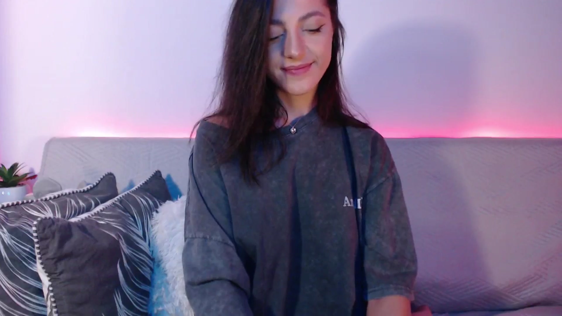 Gallery image thumbnail from IamNOTbaby's myfreecams stream on, 08/25/2024, 01:58 image 20 of 20