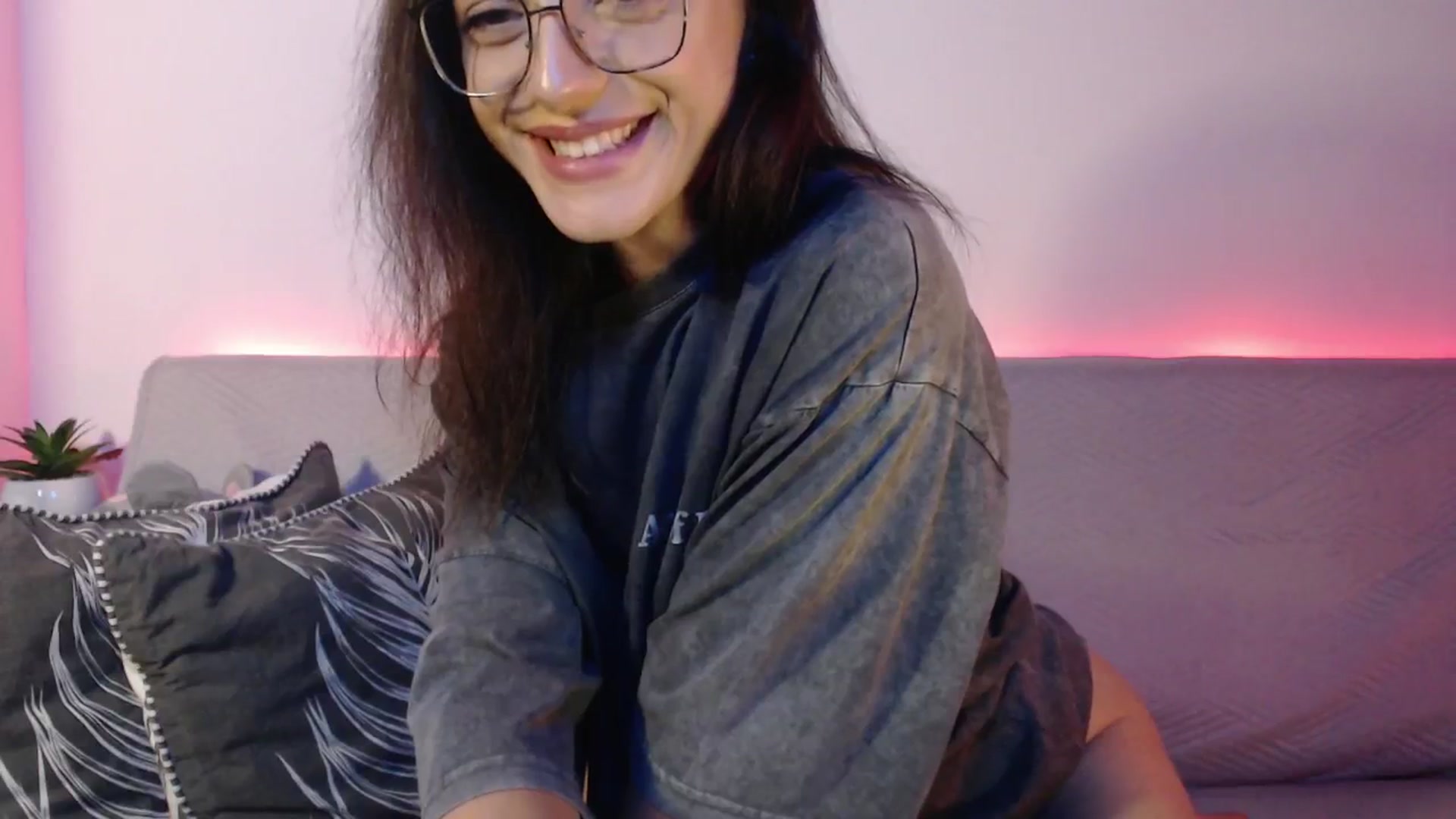 Gallery image thumbnail from IamNOTbaby's myfreecams stream on, 08/25/2024, 01:58 image 16 of 20