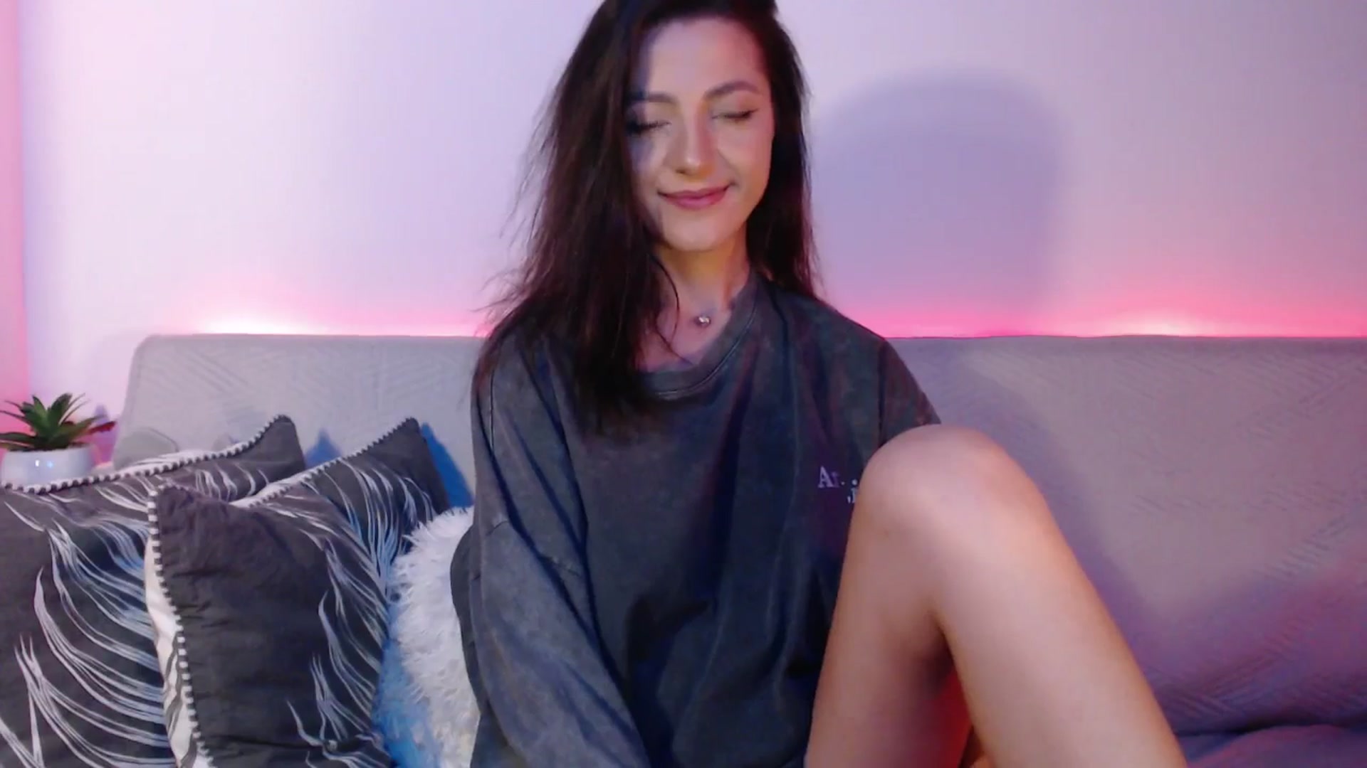 Gallery image thumbnail from IamNOTbaby's myfreecams stream on, 08/25/2024, 01:58 image 19 of 20