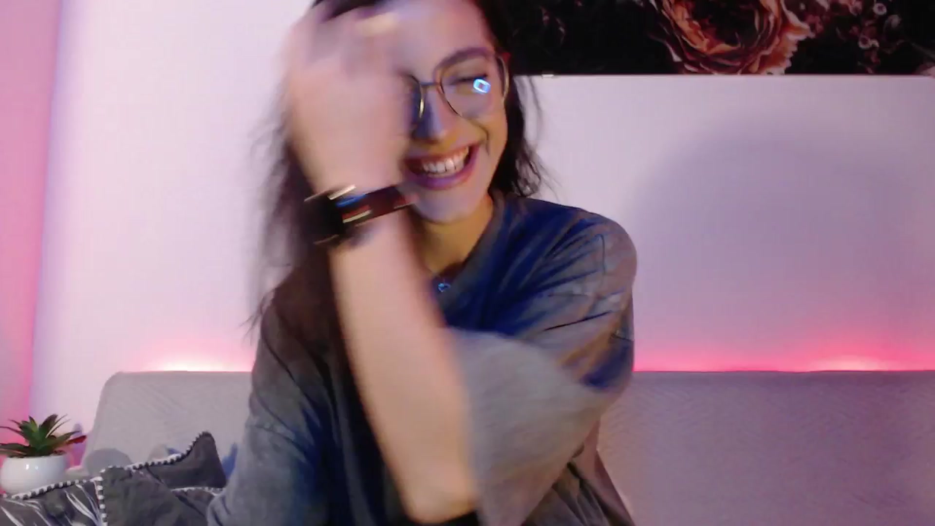 Gallery image thumbnail from IamNOTbaby's myfreecams stream on, 08/25/2024, 01:58 image 2 of 20