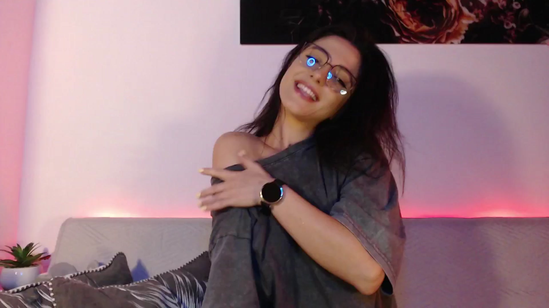 Gallery image thumbnail from IamNOTbaby's myfreecams stream on, 08/25/2024, 01:58 image 3 of 20