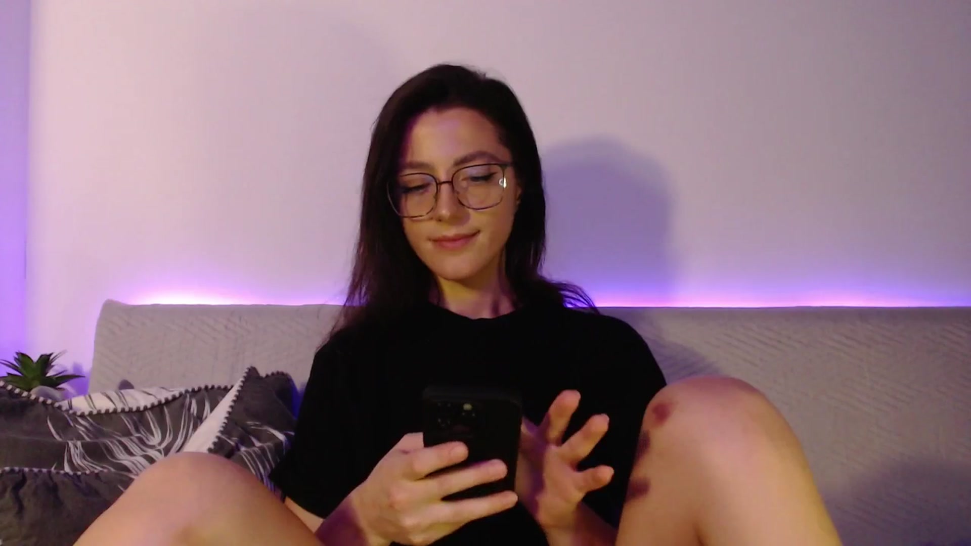 Gallery image thumbnail from IamNOTbaby's myfreecams stream on, 08/29/2024, 01:58 image 10 of 20