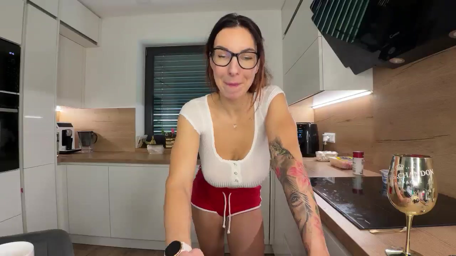 Gallery image thumbnail from IamTess's myfreecams stream on, 03/29/2026, 11:47 image 11 of 20