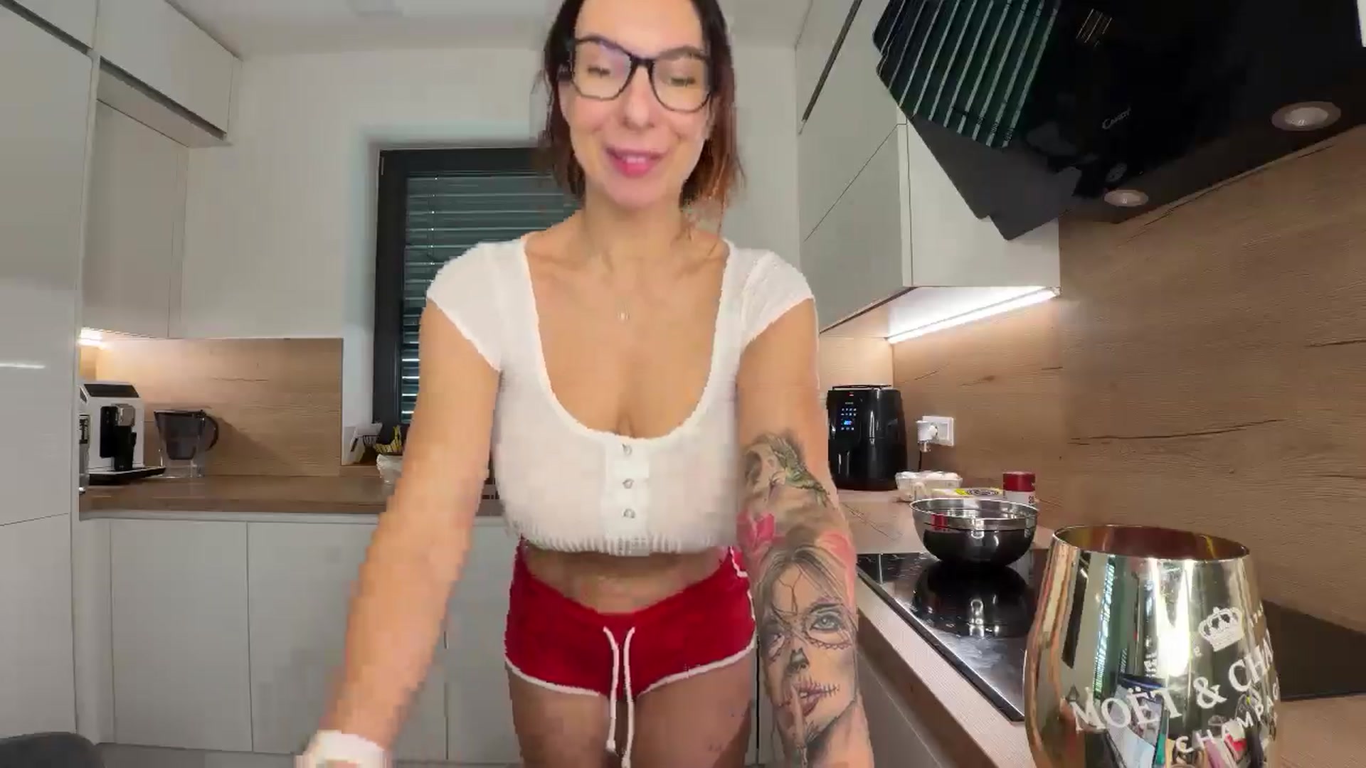 Gallery image thumbnail from IamTess's myfreecams stream on, 03/29/2026, 11:47 image 5 of 20