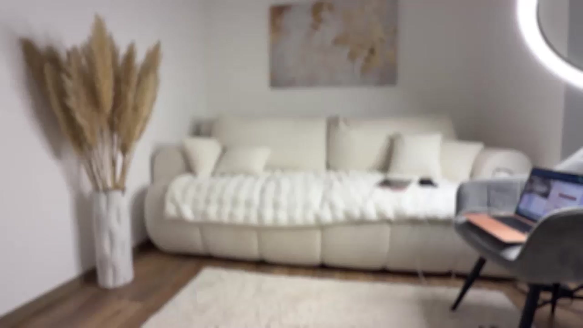 Gallery image thumbnail from IamTess's myfreecams stream on, 05/19/2026, 11:21 image 17 of 20
