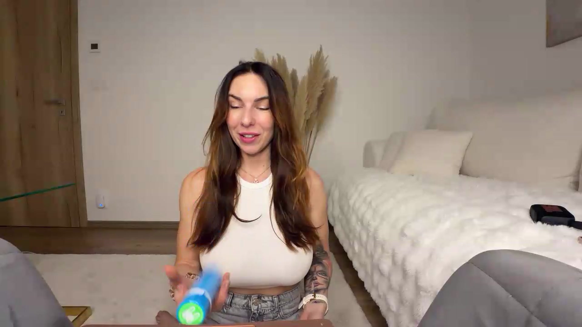Gallery image thumbnail from IamTess's myfreecams stream on, 06/11/2026, 12:36 image 2 of 20