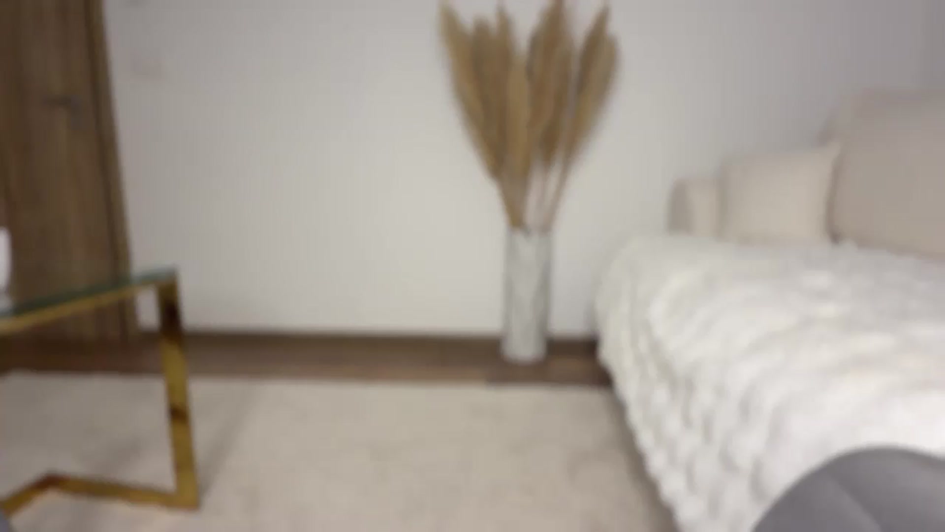 Gallery image thumbnail from IamTess's myfreecams stream on, 07/09/2026, 11:10 image 12 of 20