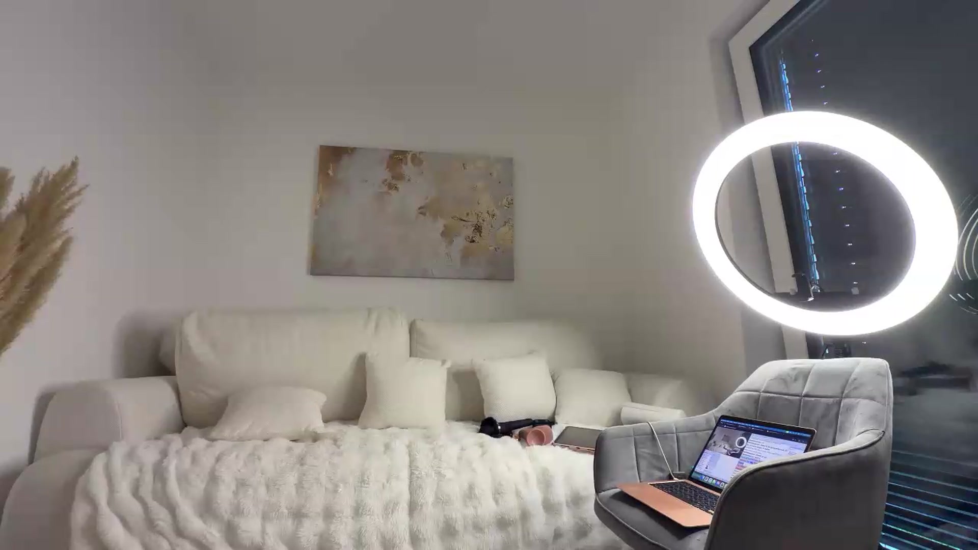 Gallery image thumbnail from IamTess's myfreecams stream on, 08/04/2026, 06:41 image 9 of 20
