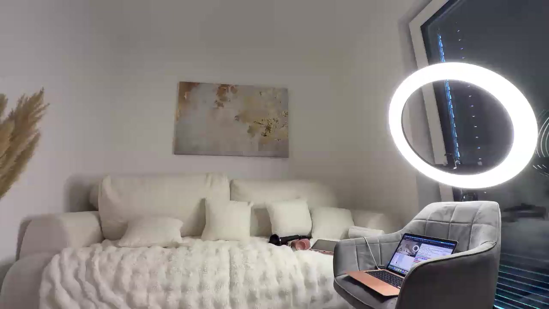 Gallery image thumbnail from IamTess's myfreecams stream on, 08/04/2026, 06:41 image 10 of 20