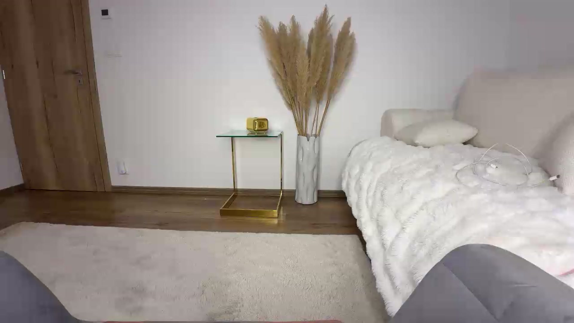 Gallery image thumbnail from IamTess's myfreecams stream on, 08/17/2026, 12:48 image 18 of 20