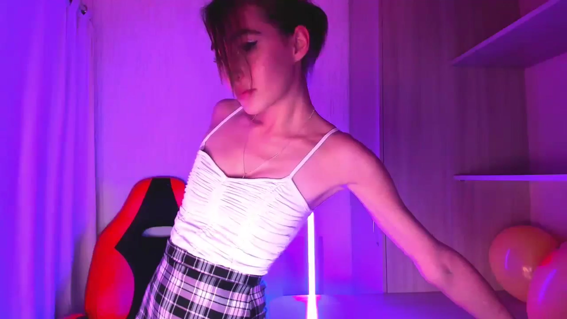 Gallery image thumbnail from Iam_Best's myfreecams stream on, 09/13/2023, 06:22 image 14 of 20