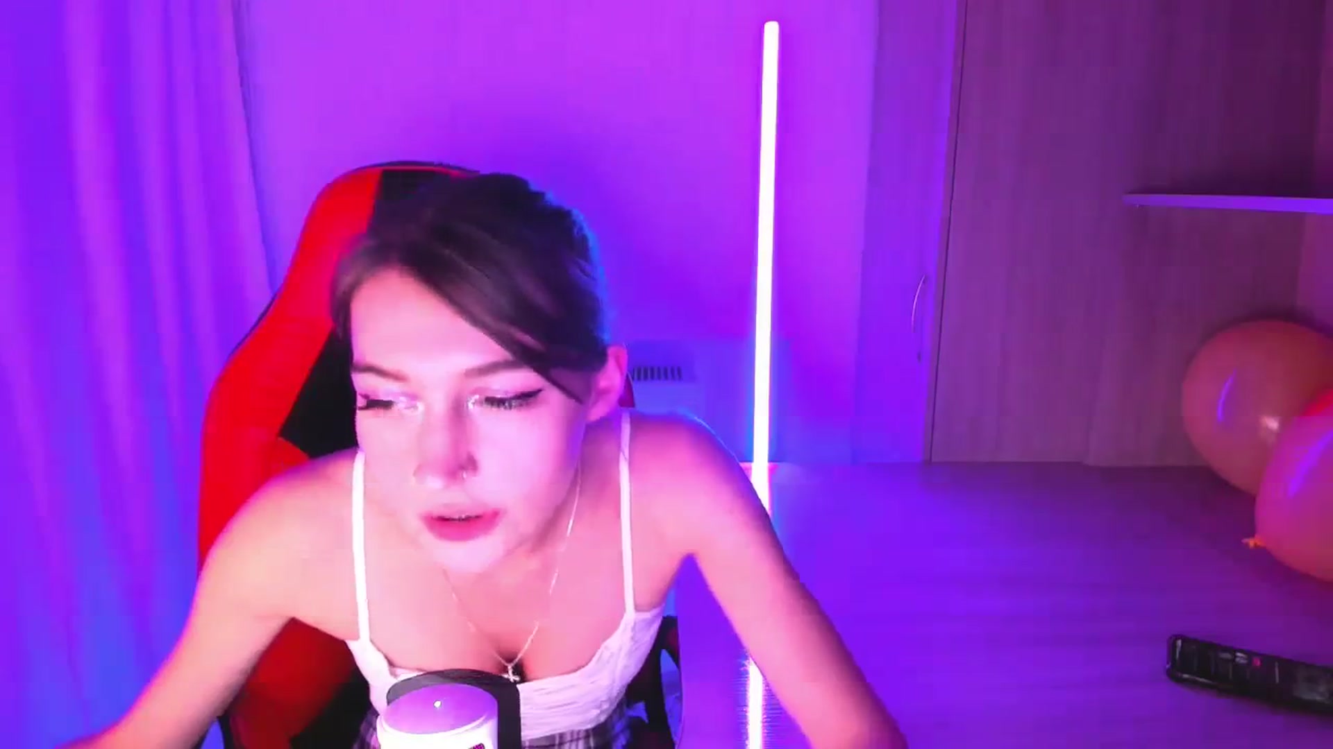 Gallery image thumbnail from Iam_Best's myfreecams stream on, 09/13/2023, 06:22 image 7 of 20