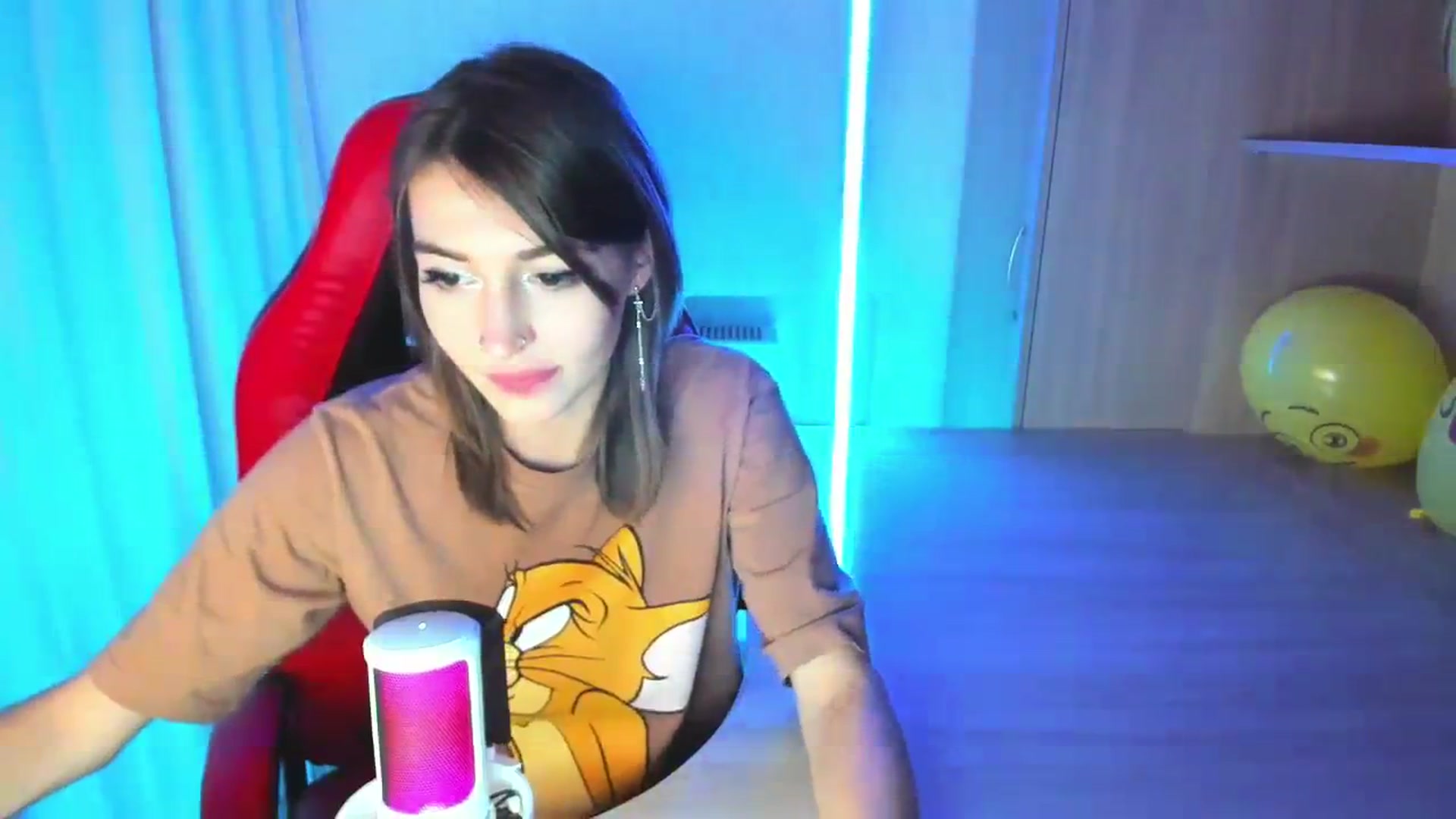 Gallery image thumbnail from Iam_Best's myfreecams stream on, 09/15/2023, 06:23 image 2 of 20
