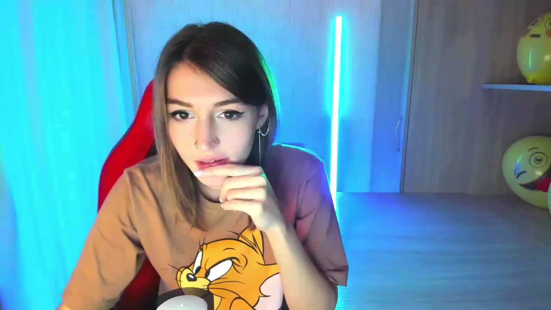 Gallery image thumbnail from Iam_Best's myfreecams stream on, 09/15/2023, 07:43 image 11 of 20