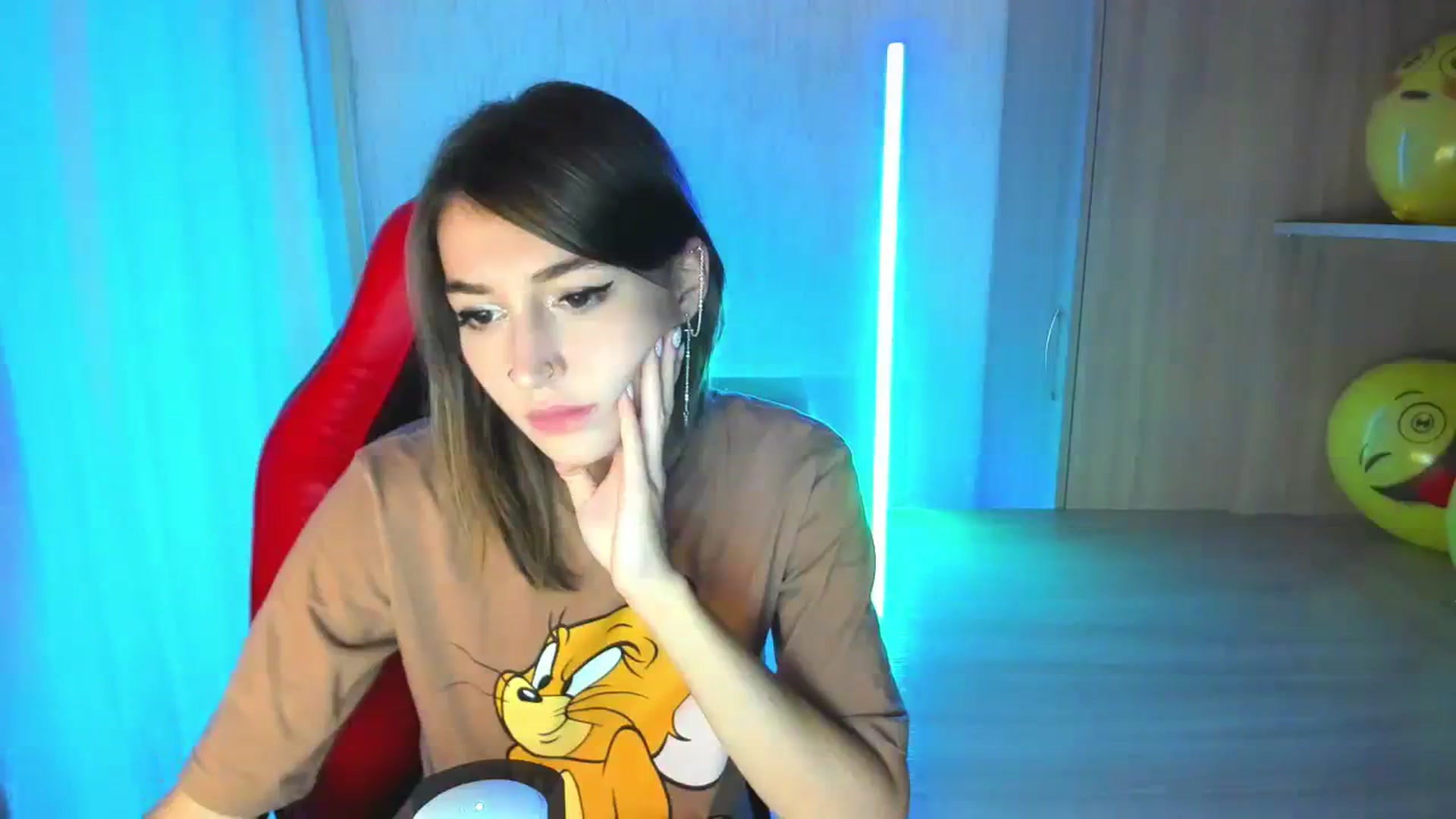 Gallery image thumbnail from Iam_Best's myfreecams stream on, 09/15/2023, 07:43 image 17 of 20