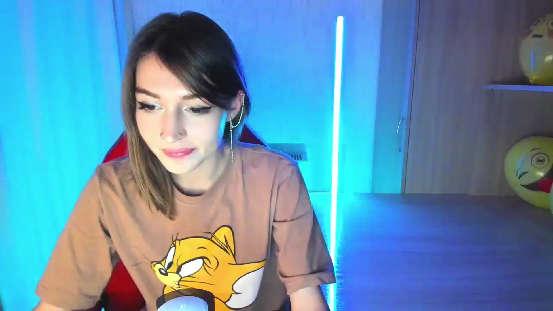 Gallery image thumbnail from Iam_Best's myfreecams stream on, 09/15/2023, 07:43 image 15 of 20