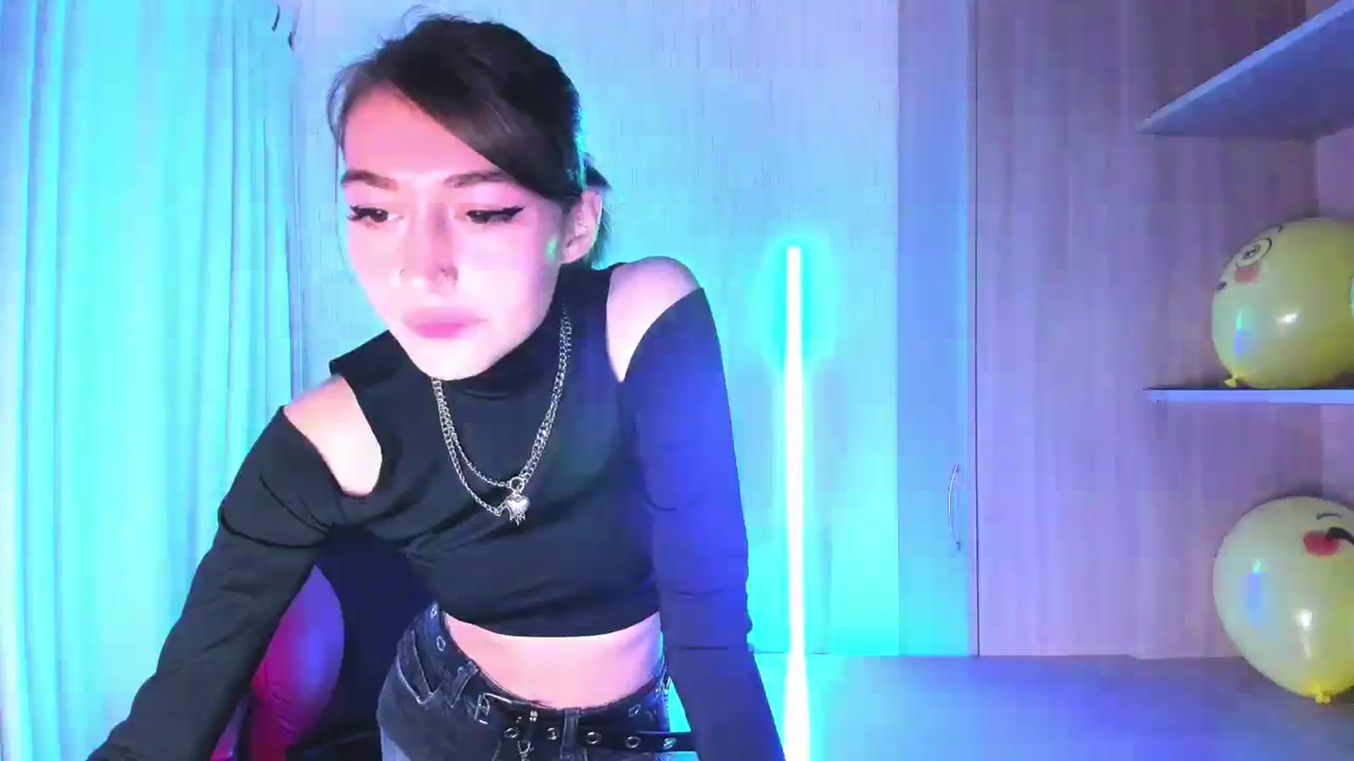 Gallery image thumbnail from Iam_Best's myfreecams stream on, 09/19/2023, 06:55 image 3 of 20