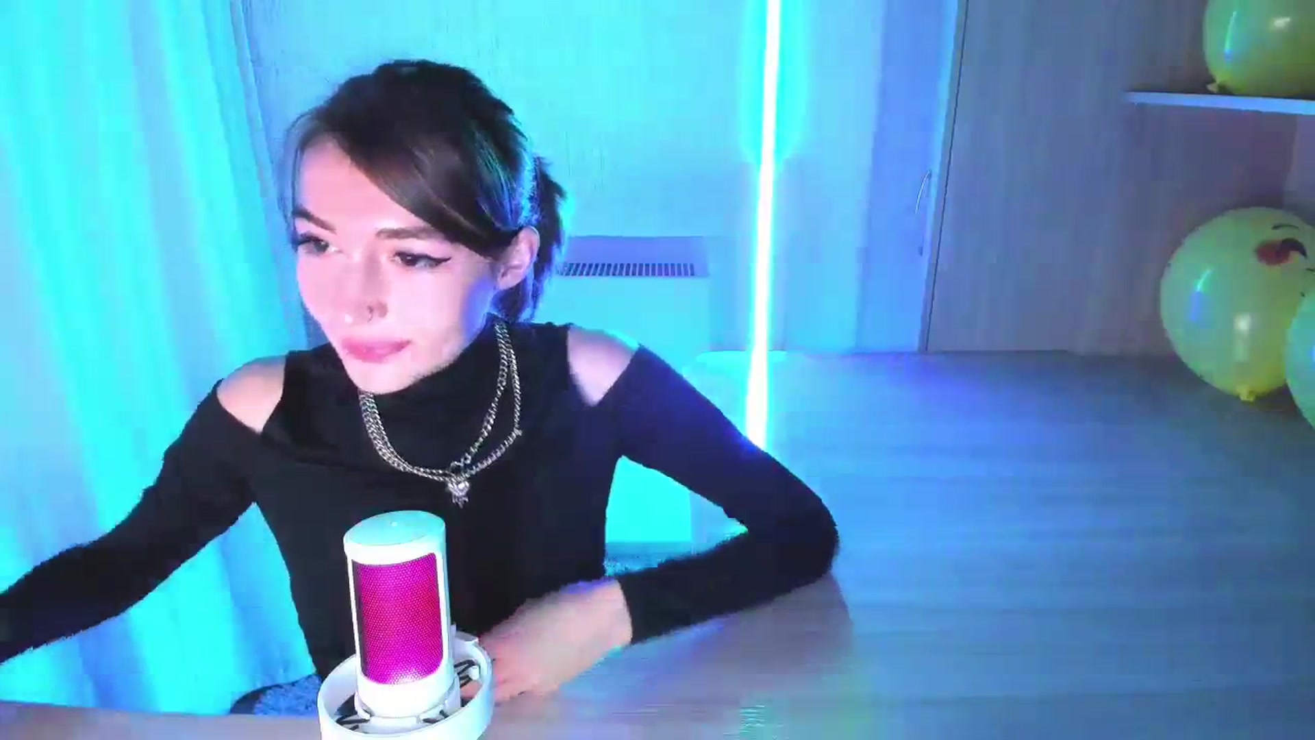 Gallery image thumbnail from Iam_Best's myfreecams stream on, 09/19/2023, 06:55 image 19 of 20