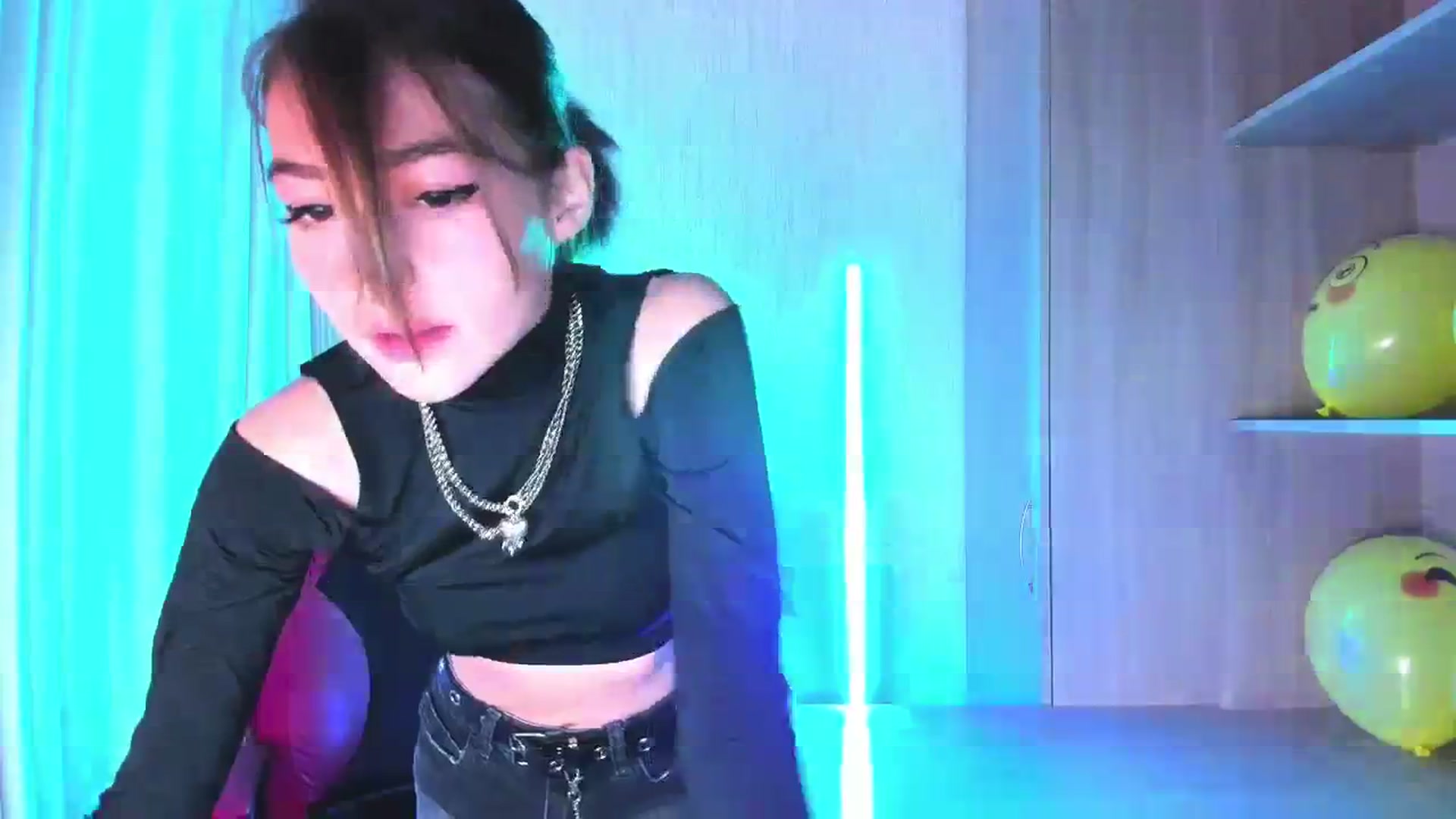 Gallery image thumbnail from Iam_Best's myfreecams stream on, 09/19/2023, 06:55 image 2 of 20