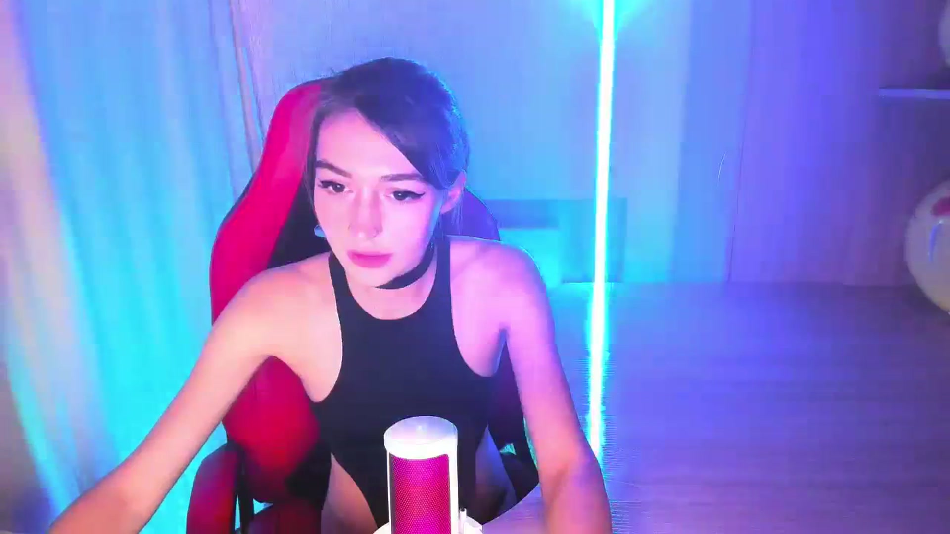Gallery image thumbnail from Iam_Best's myfreecams stream on, 09/20/2023, 07:53 image 3 of 20