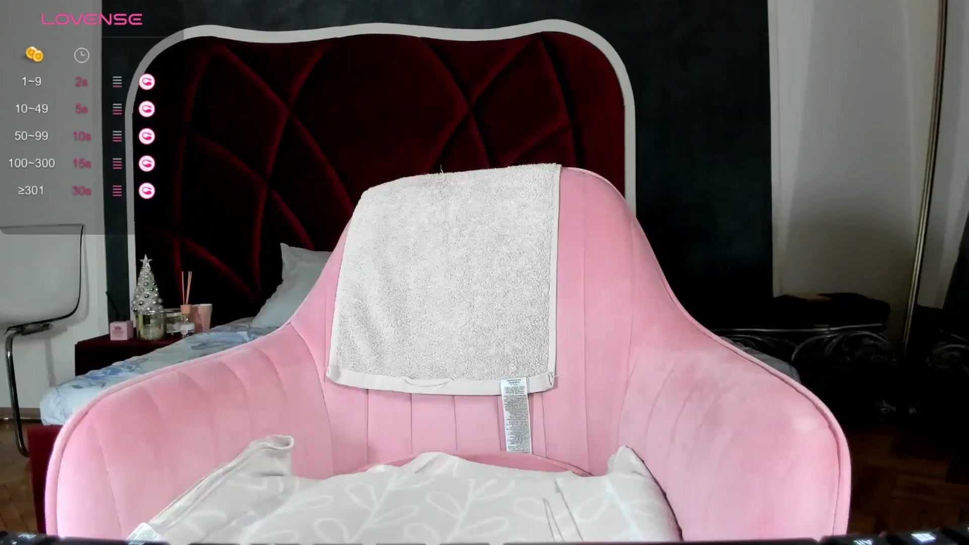 Gallery image thumbnail from Iam_Lorry's myfreecams stream on, 12/12/2024, 09:16 image 9 of 20