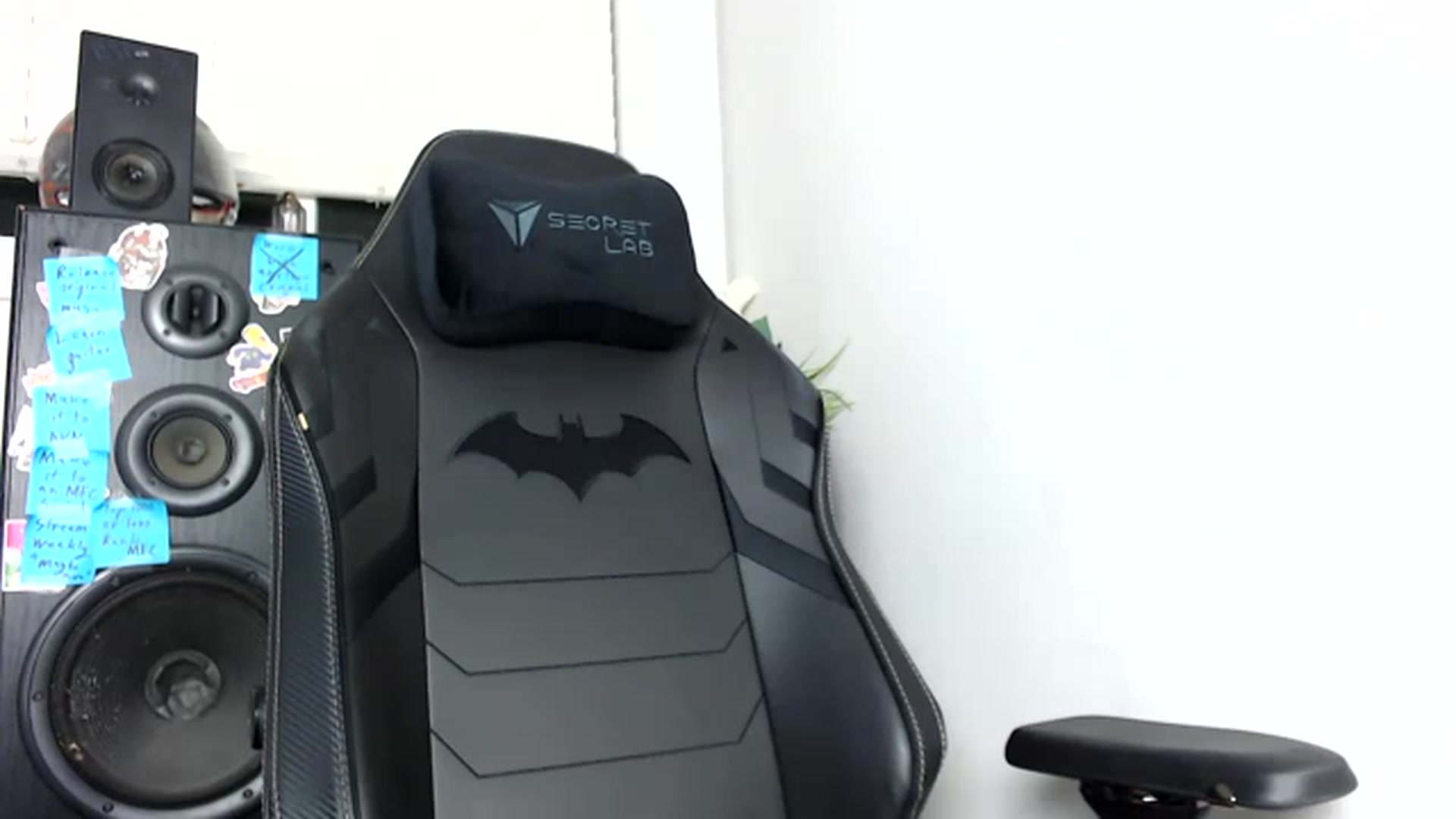 Gallery image thumbnail from Iam_MissTery's myfreecams stream on, 02/10/2023, 08:29 image 19 of 20