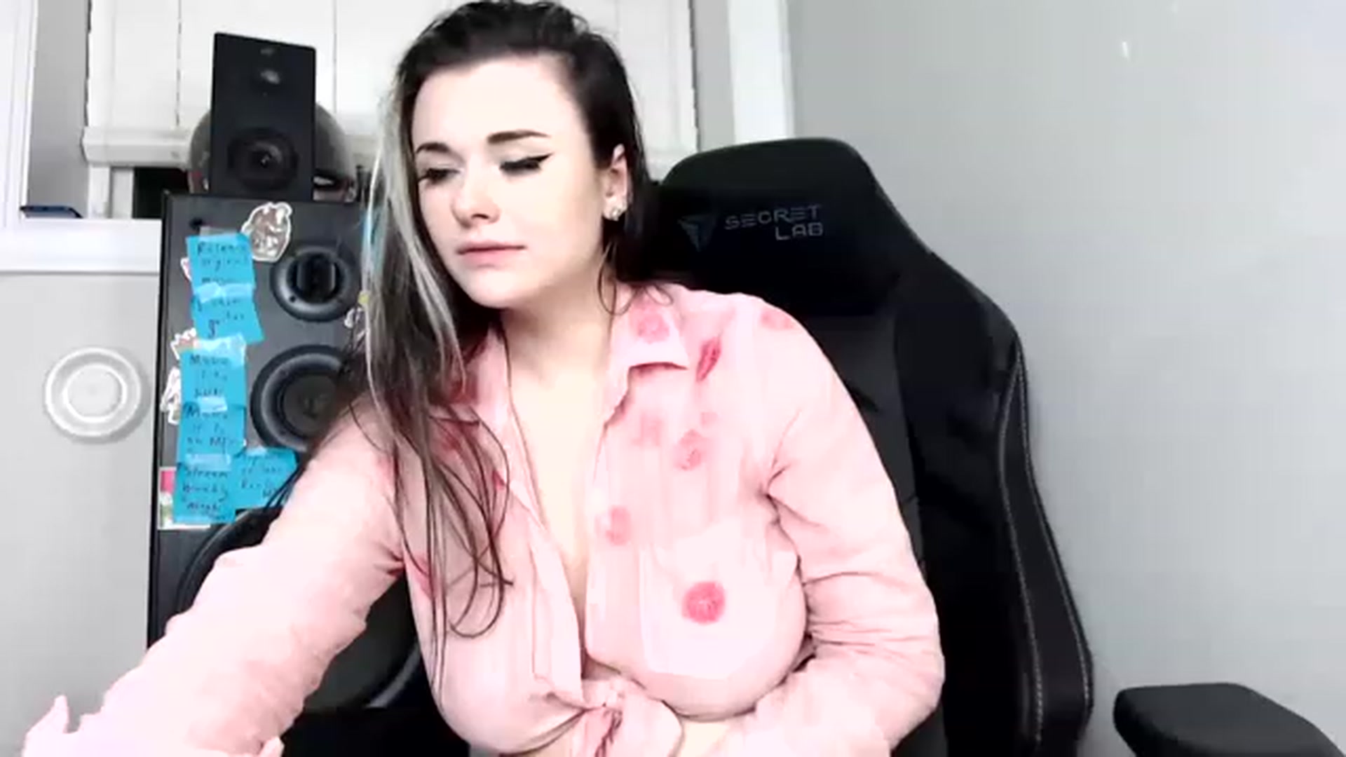 Gallery image thumbnail from Iam_MissTery's myfreecams stream on, 02/10/2023, 09:11 image 2 of 20