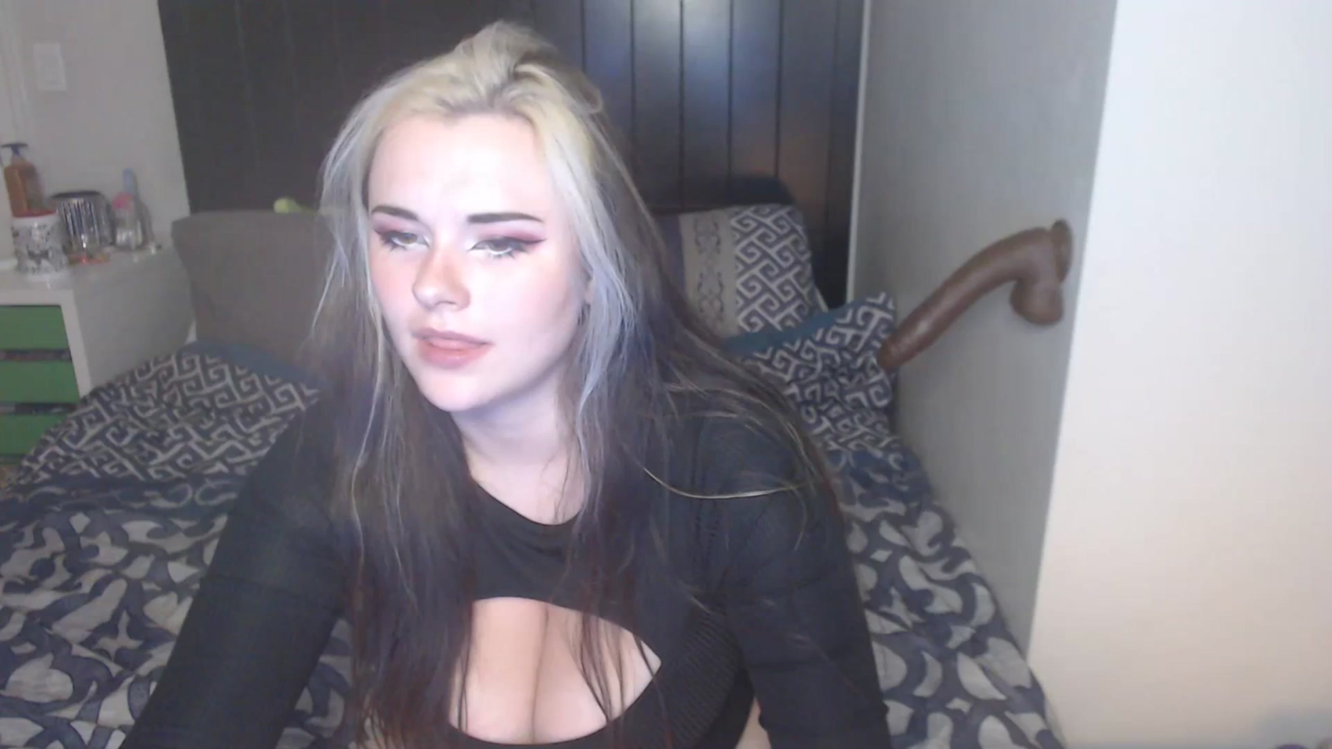 Gallery image thumbnail from Iam_MissTery's myfreecams stream on, 07/10/2023, 05:36 image 13 of 20