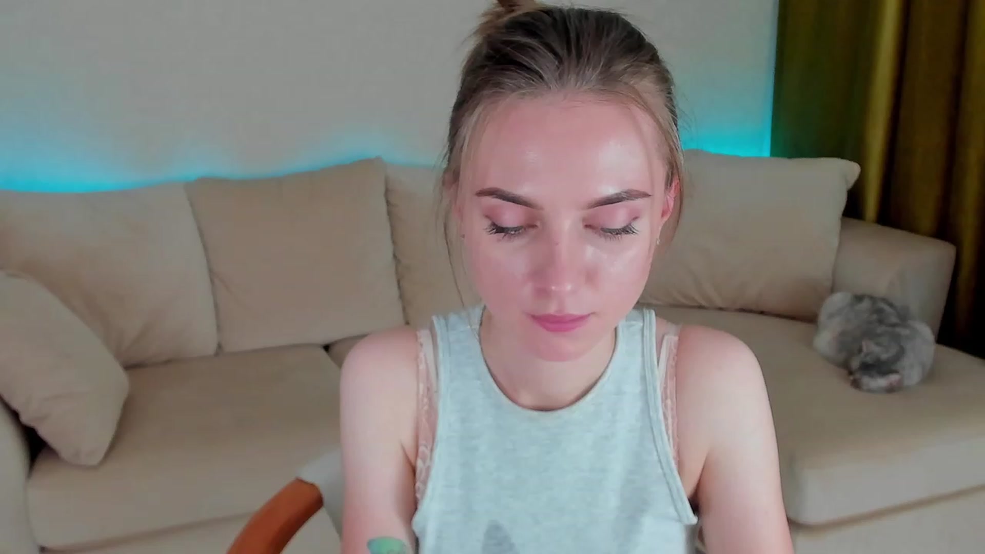 Gallery image thumbnail from Iam_Sasha's myfreecams stream on, 11/19/2022, 06:44 image 9 of 20