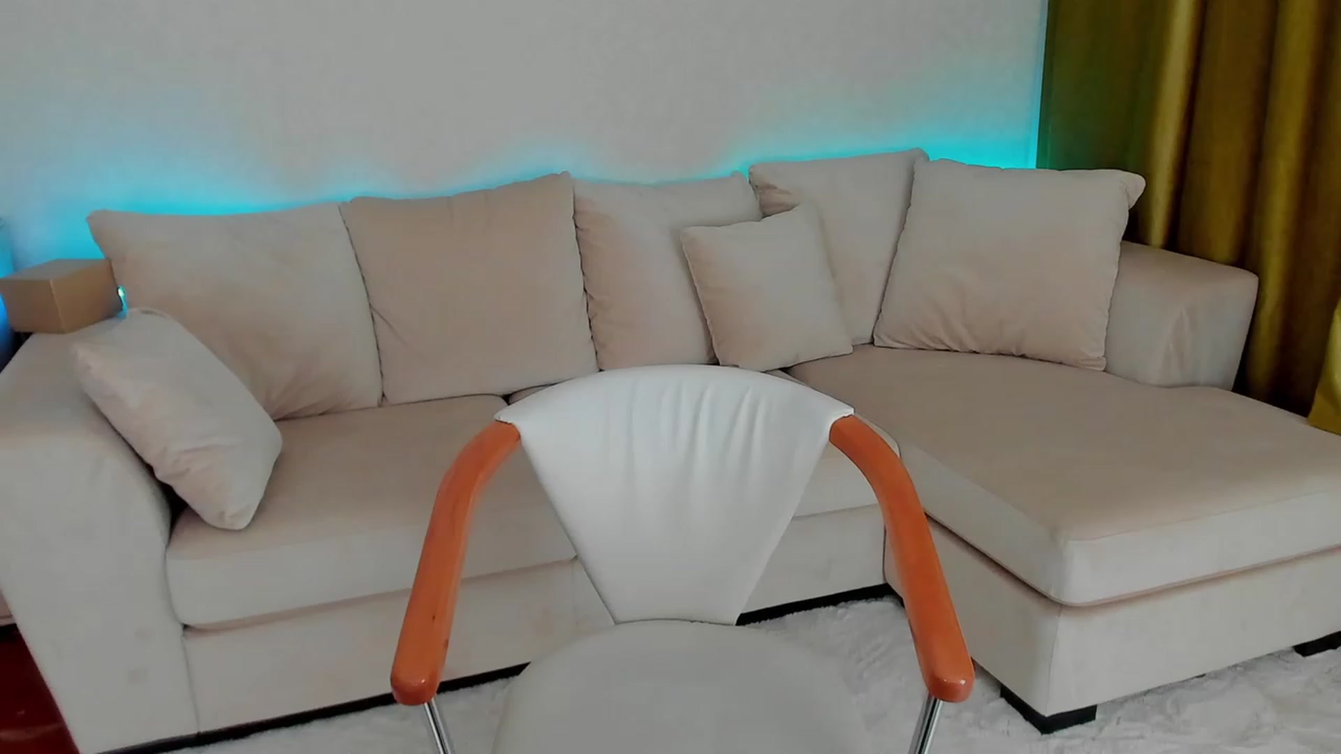 Gallery image thumbnail from Iam_Sasha's myfreecams stream on, 11/19/2022, 10:39 image 2 of 20
