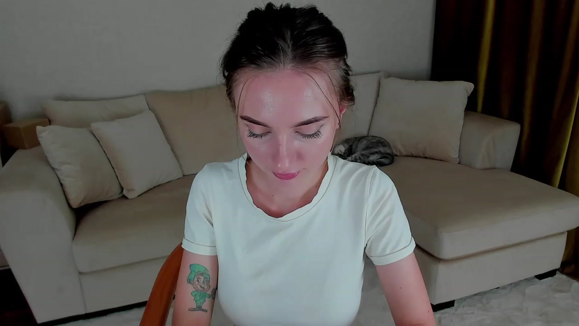 Gallery image thumbnail from Iam_Sasha's myfreecams stream on, 11/20/2022, 05:04 image 4 of 20
