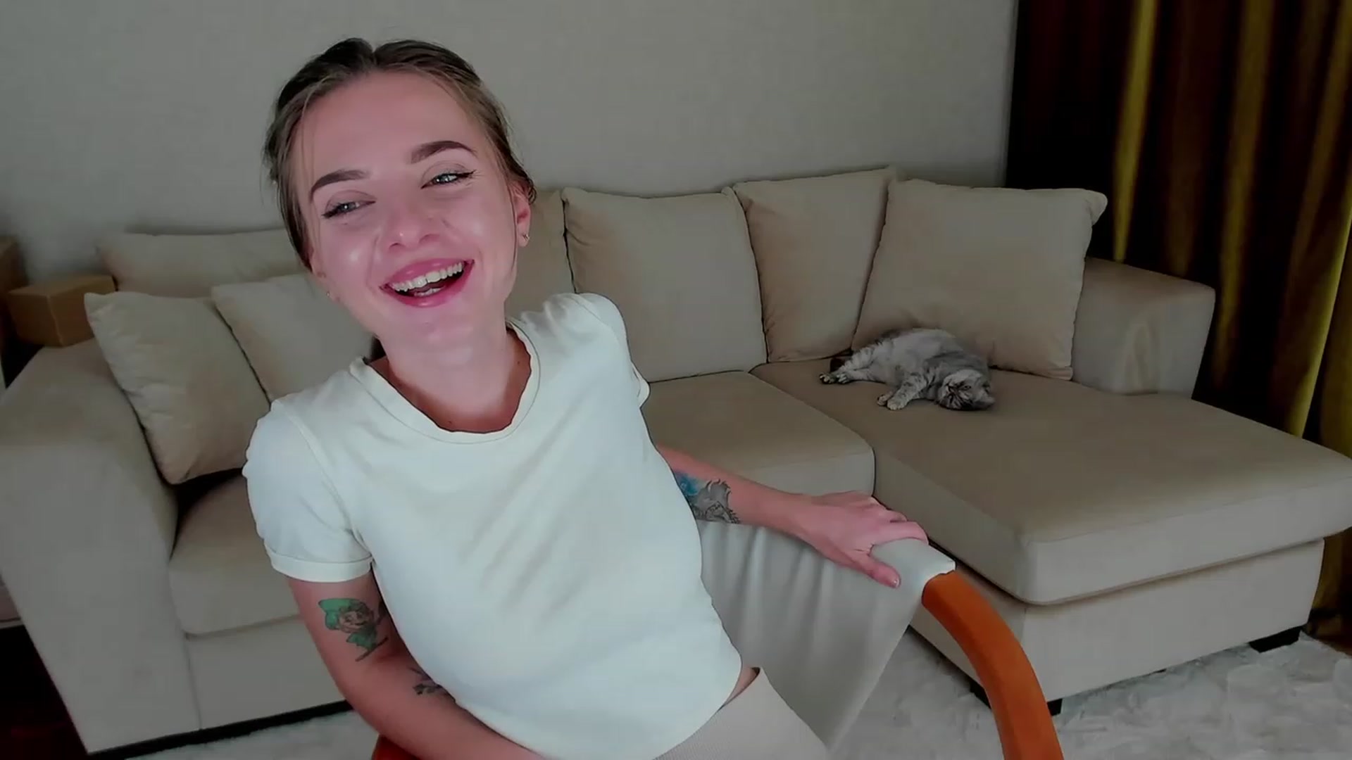 Gallery image thumbnail from Iam_Sasha's myfreecams stream on, 11/20/2022, 05:04 image 19 of 20