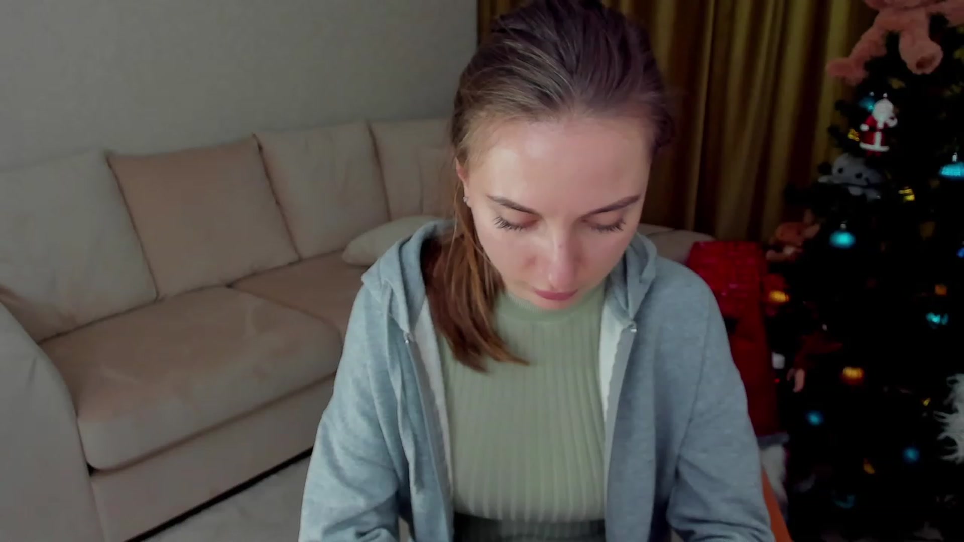 Gallery image thumbnail from Iam_Sasha's myfreecams stream on, 12/25/2022, 13:33 image 15 of 20
