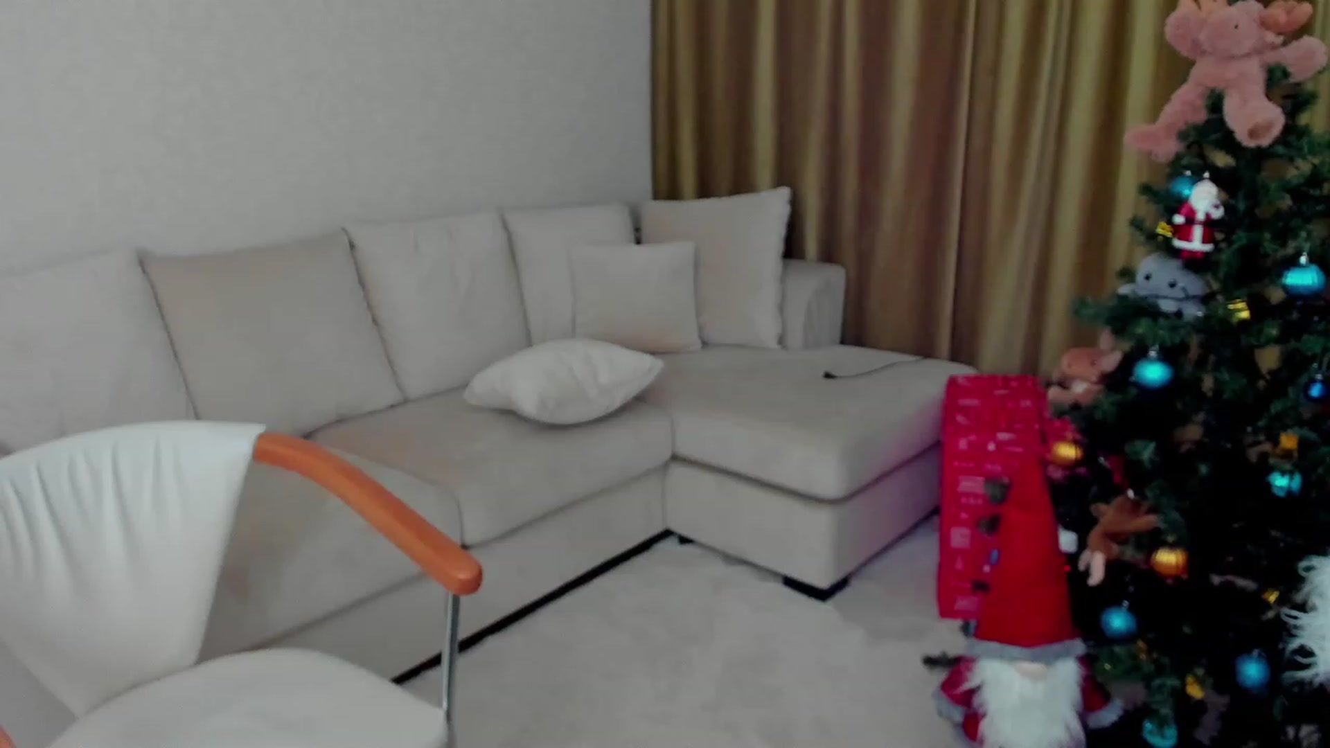 Gallery image thumbnail from Iam_Sasha's myfreecams stream on, 12/25/2022, 13:33 image 4 of 20