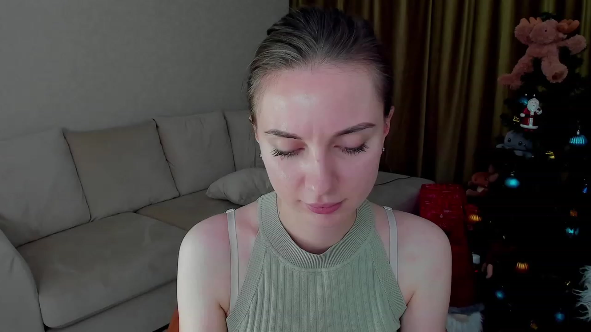 Gallery image thumbnail from Iam_Sasha's myfreecams stream on, 12/25/2022, 13:33 image 3 of 20
