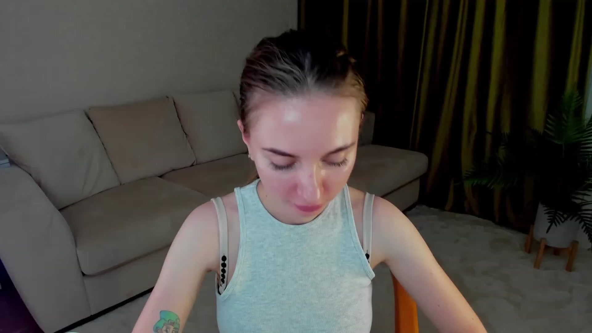 Gallery image thumbnail from Iam_Sasha's myfreecams stream on, 01/02/2023, 09:34 image 12 of 20