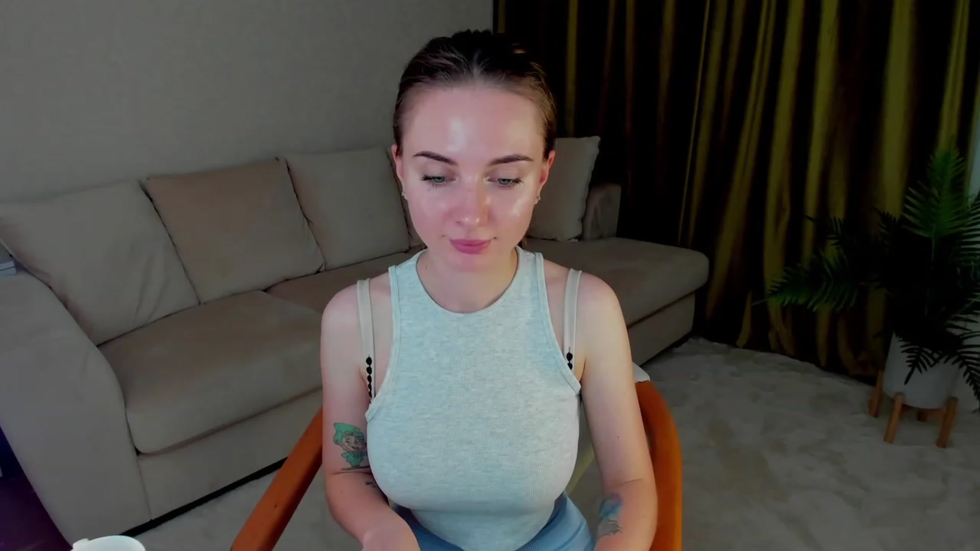 Gallery image thumbnail from Iam_Sasha's myfreecams stream on, 01/02/2023, 10:37 image 10 of 20