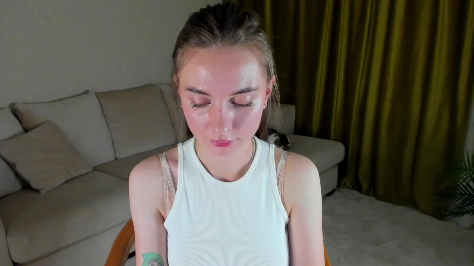 Gallery image thumbnail from Iam_Sasha's myfreecams stream on, 02/15/2023, 09:02 image 10 of 20