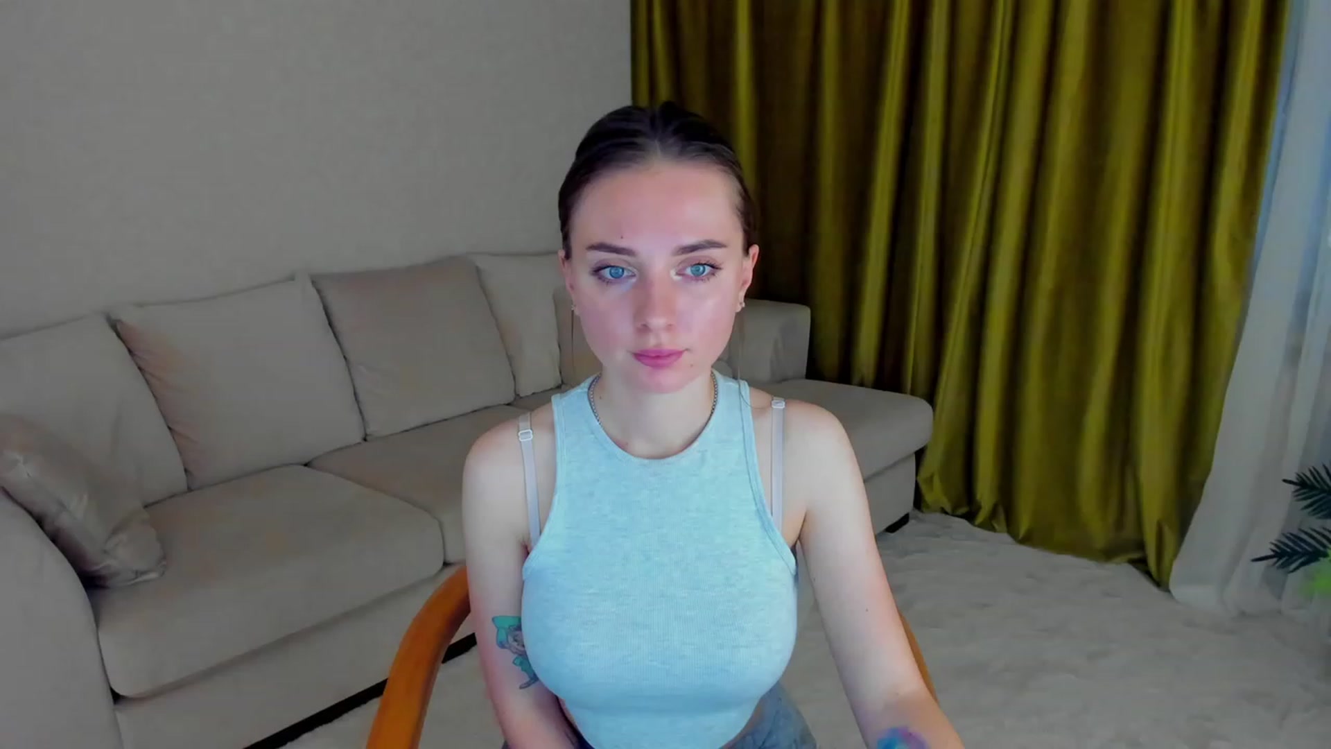 Gallery image thumbnail from Iam_Sasha's myfreecams stream on, 02/16/2023, 09:35 image 16 of 20