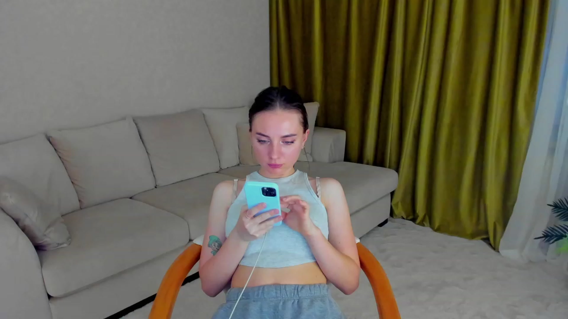 Gallery image thumbnail from Iam_Sasha's myfreecams stream on, 02/16/2023, 09:35 image 4 of 20