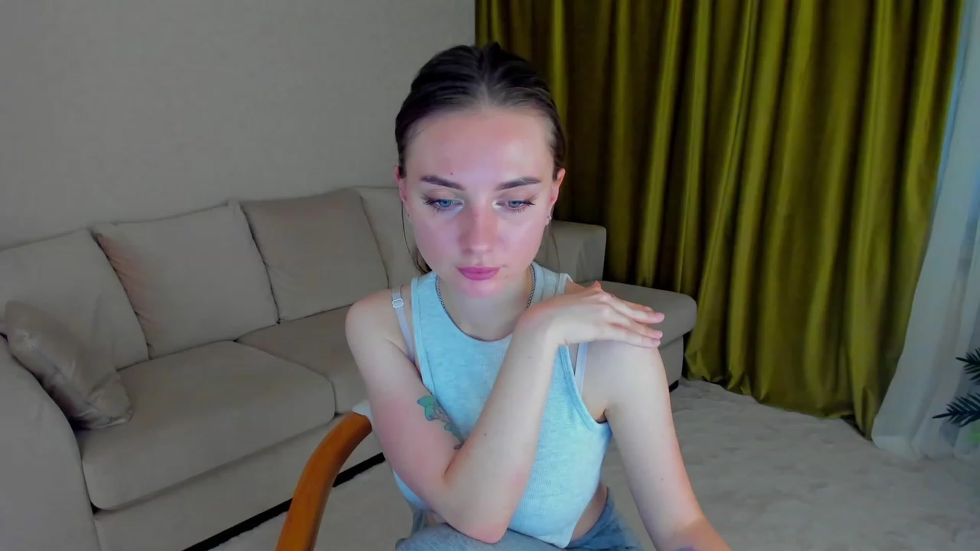 Gallery image thumbnail from Iam_Sasha's myfreecams stream on, 02/16/2023, 10:03 image 1 of 20