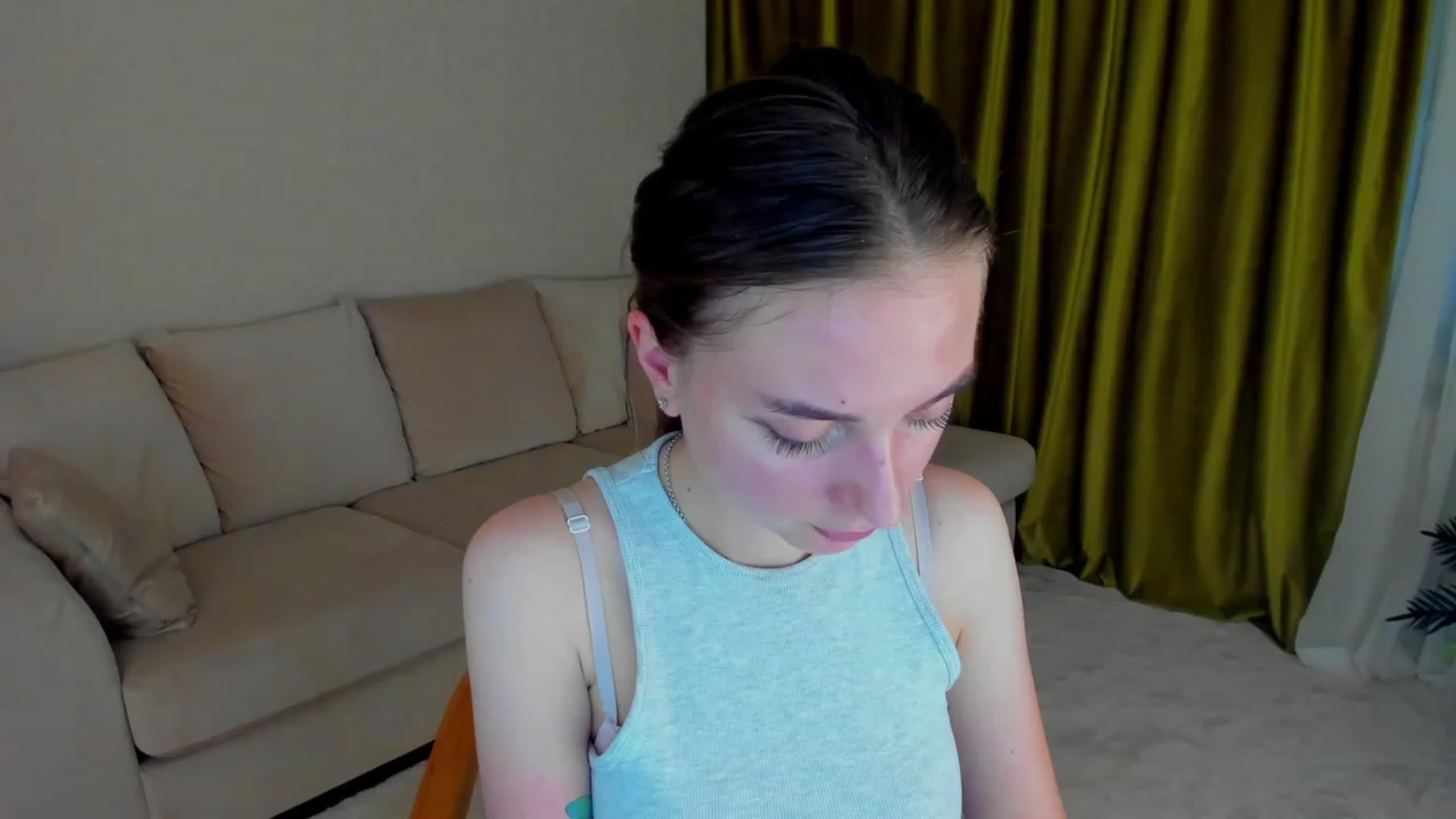 Gallery image thumbnail from Iam_Sasha's myfreecams stream on, 02/16/2023, 10:03 image 6 of 20