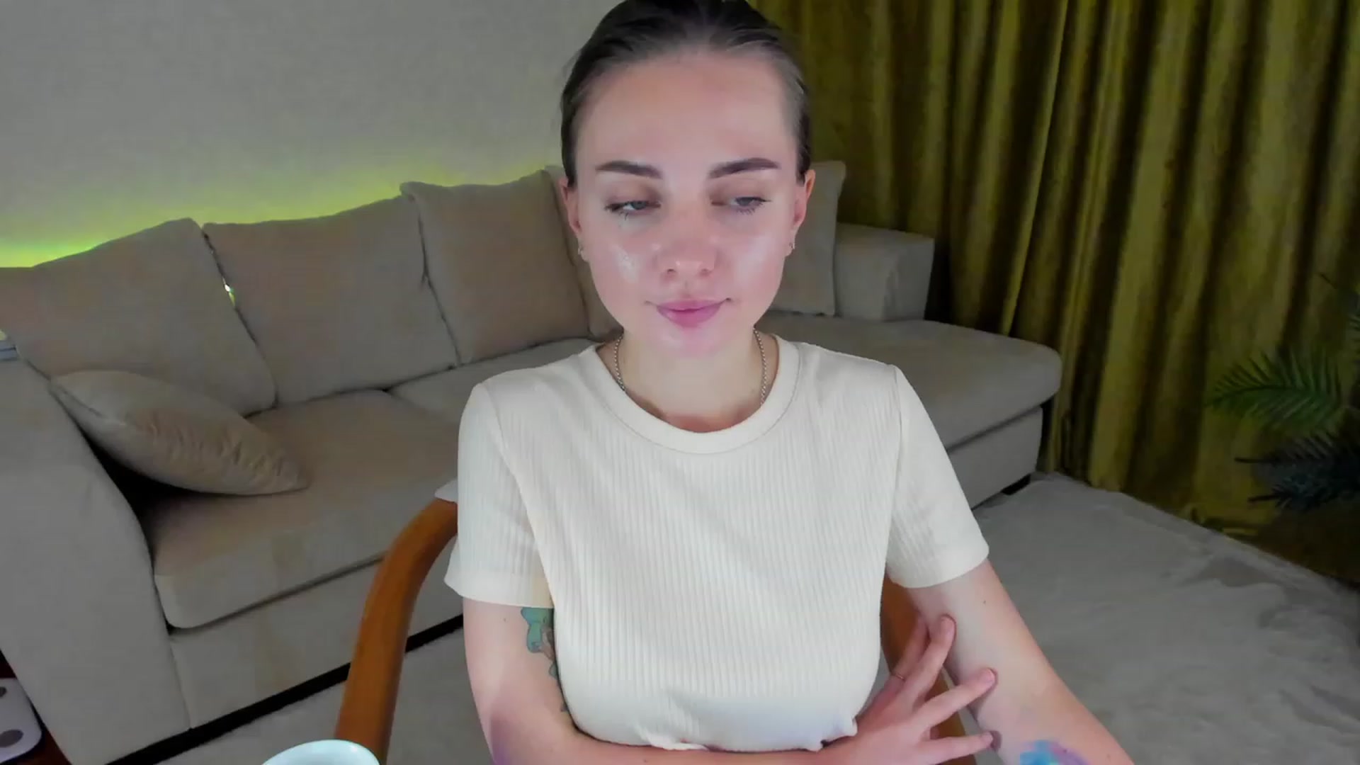 Gallery image thumbnail from Iam_Sasha's myfreecams stream on, 02/23/2023, 10:11 image 14 of 20