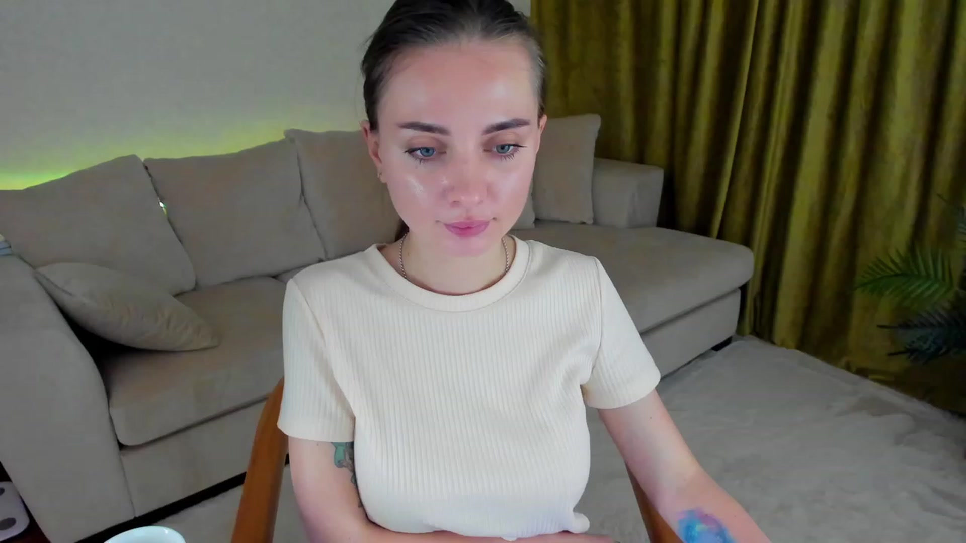 Gallery image thumbnail from Iam_Sasha's myfreecams stream on, 02/23/2023, 10:11 image 9 of 20